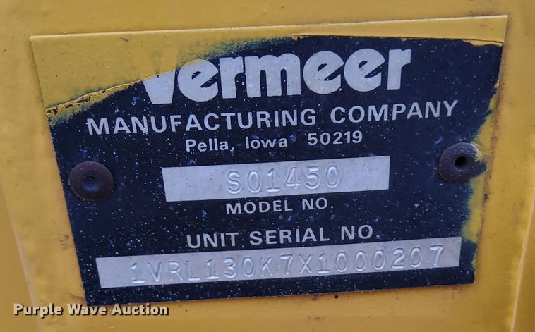 image for item DN6879 1999 Vermeer V8550A  trencher