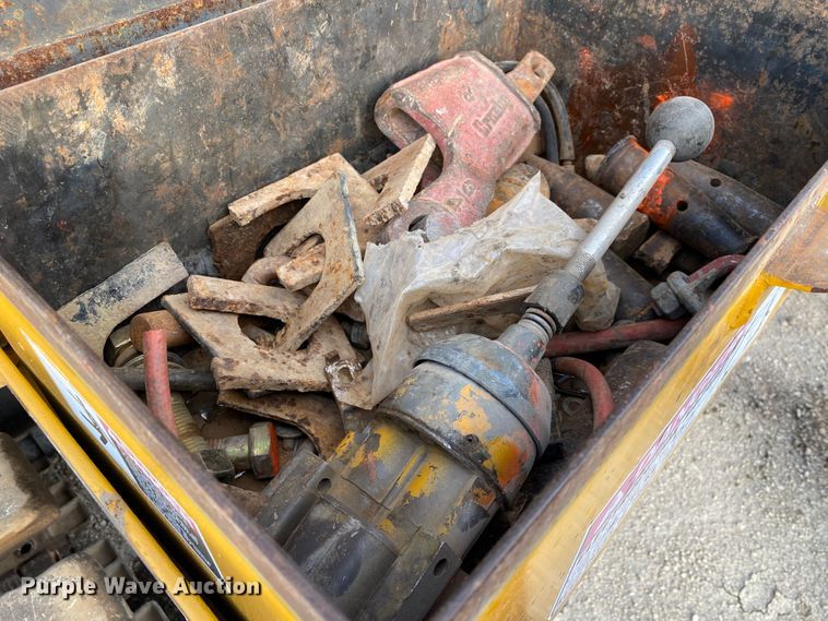 image for item DN8003 1972 American 5299  crane