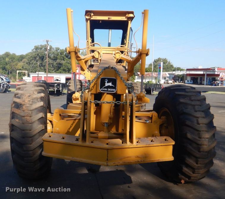 image for item DO1608 John Deere 770A  motor grader