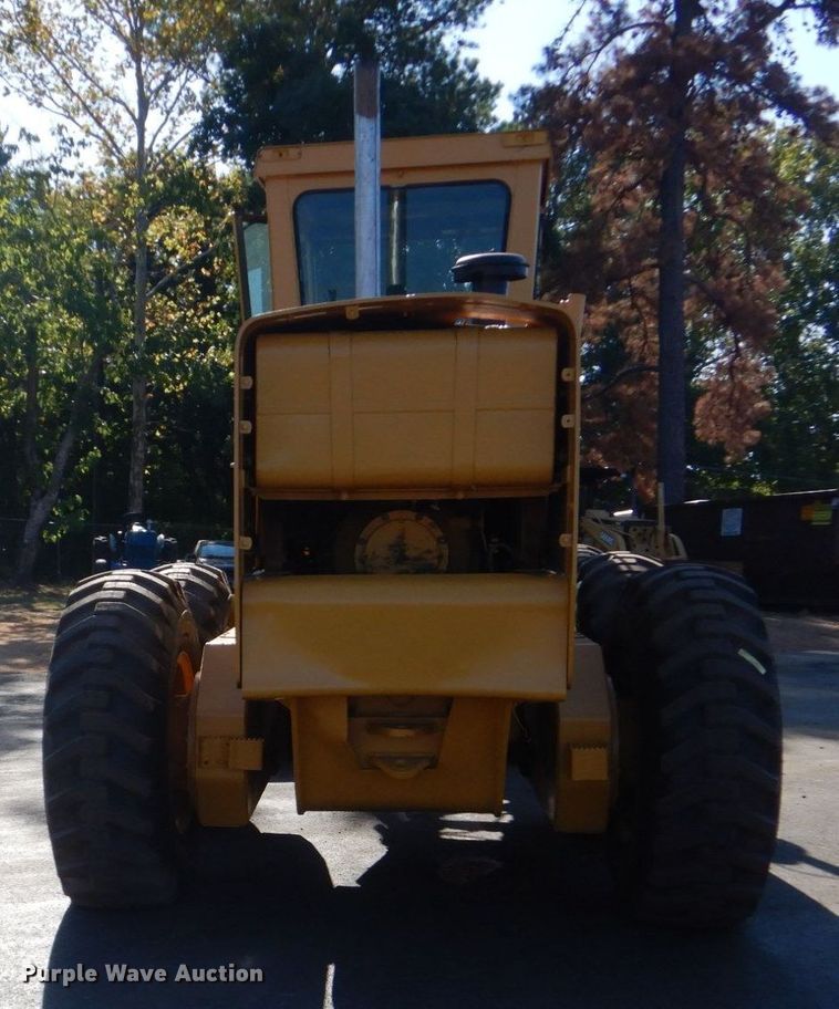 image for item DO1608 John Deere 770A  motor grader