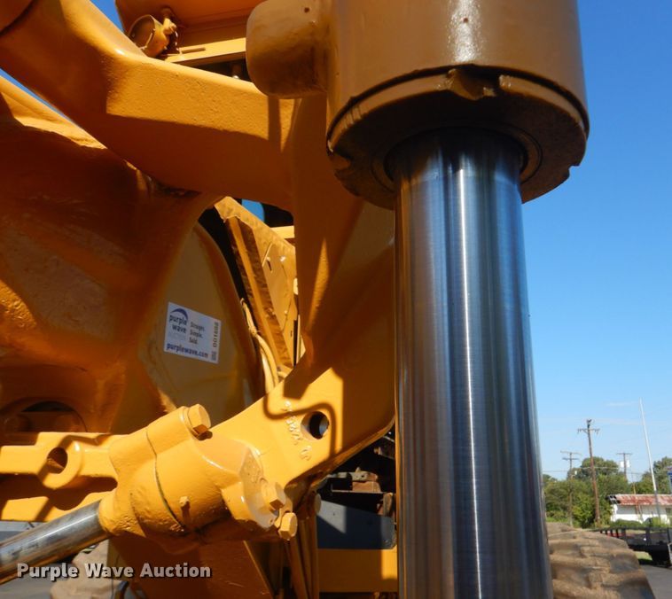 image for item DO1608 John Deere 770A  motor grader