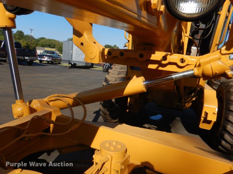 image for item DO1608 John Deere 770A  motor grader