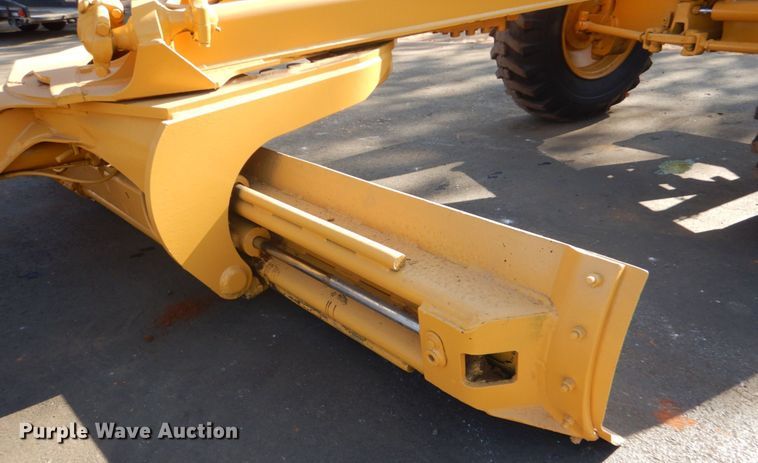 image for item DO1608 John Deere 770A  motor grader