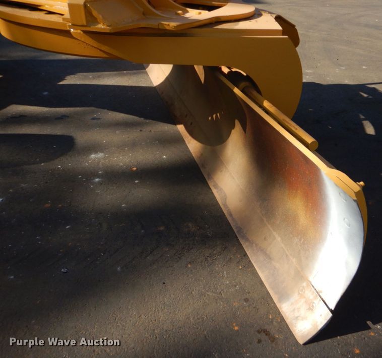 image for item DO1608 John Deere 770A  motor grader