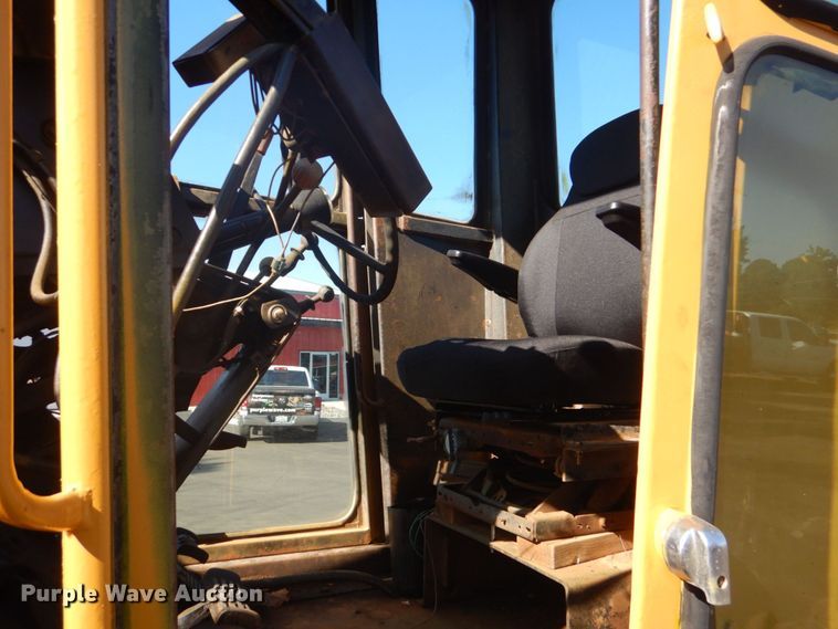 image for item DO1608 John Deere 770A  motor grader