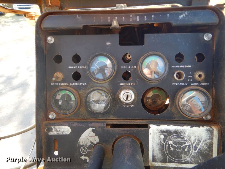 image for item DO1608 John Deere 770A  motor grader