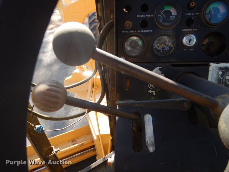 image for item DO1608 John Deere 770A  motor grader