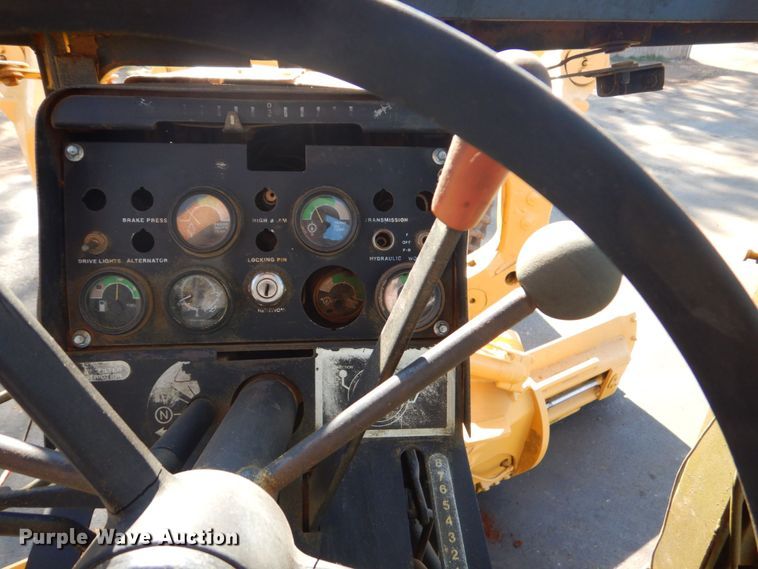 image for item DO1608 John Deere 770A  motor grader