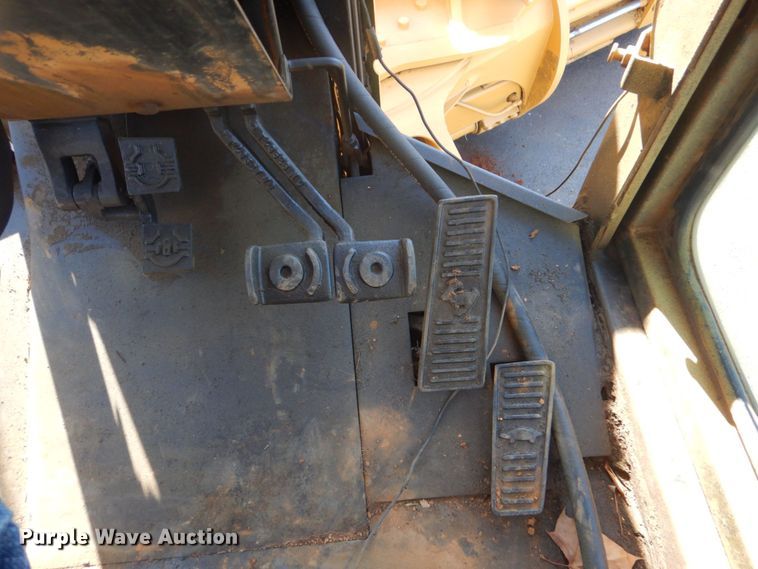 image for item DO1608 John Deere 770A  motor grader