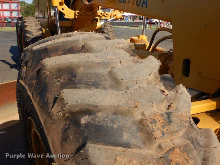 image for item DO1608 John Deere 770A  motor grader