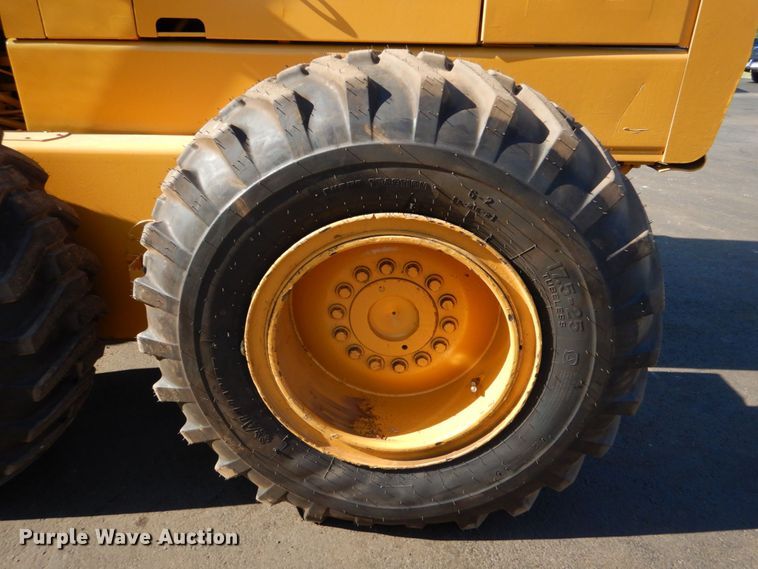 image for item DO1608 John Deere 770A  motor grader