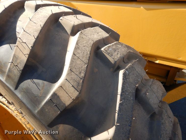 image for item DO1608 John Deere 770A  motor grader