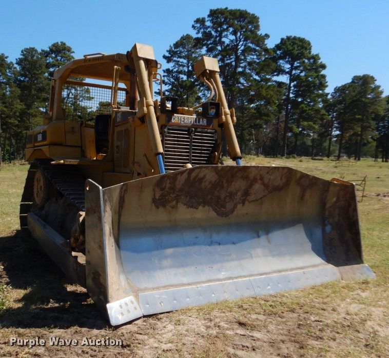 image for item DO1614 1999 Caterpillar D6R  dozer