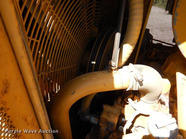 image for item DO1614 1999 Caterpillar D6R  dozer