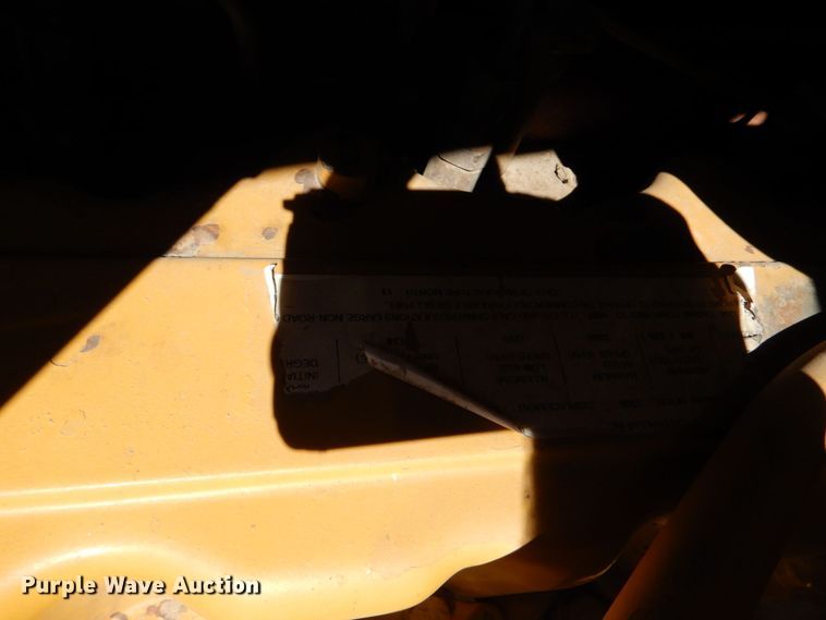 image for item DO1614 1999 Caterpillar D6R  dozer