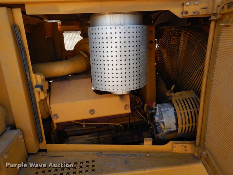 image for item DO1614 1999 Caterpillar D6R  dozer