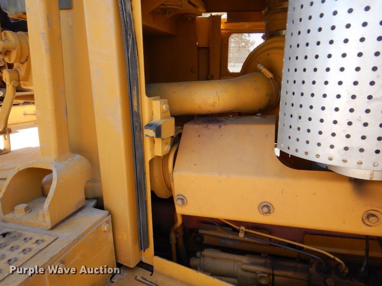 image for item DO1614 1999 Caterpillar D6R  dozer