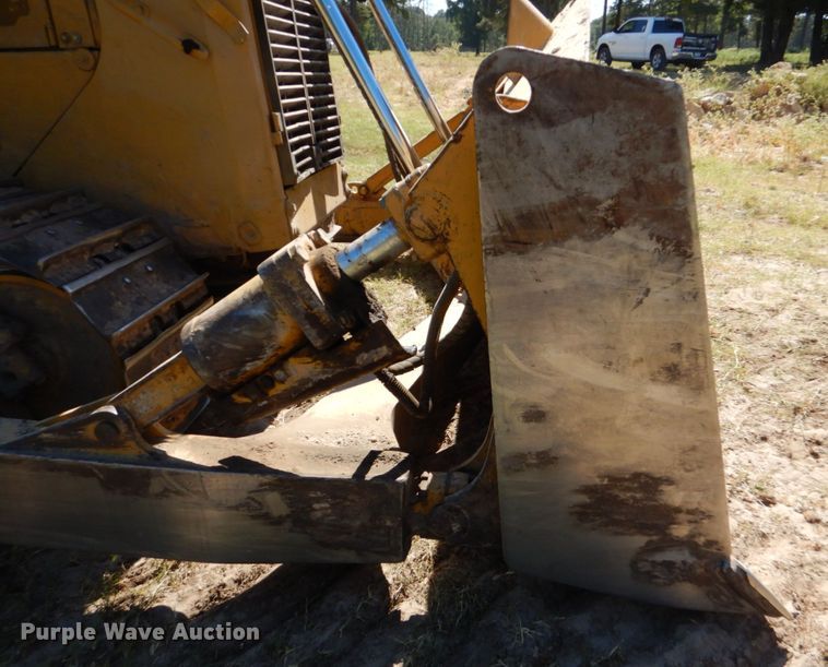 image for item DO1614 1999 Caterpillar D6R  dozer