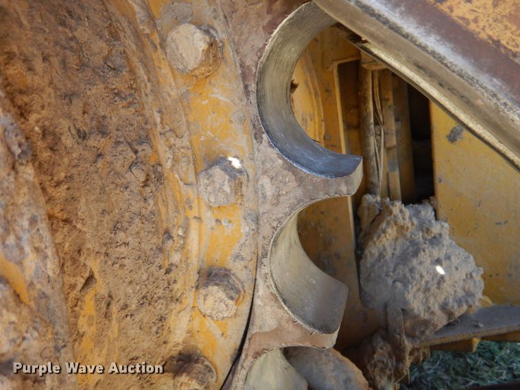 image for item DO1614 1999 Caterpillar D6R  dozer