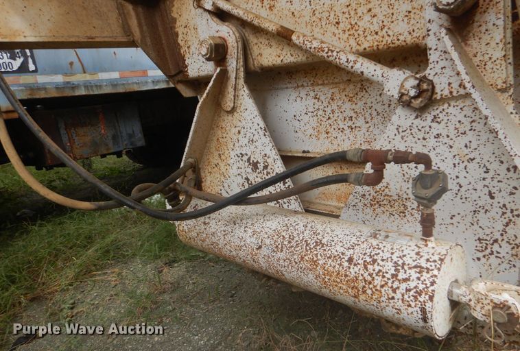 image for item DO1623 1994 CPS  bottom dump trailer