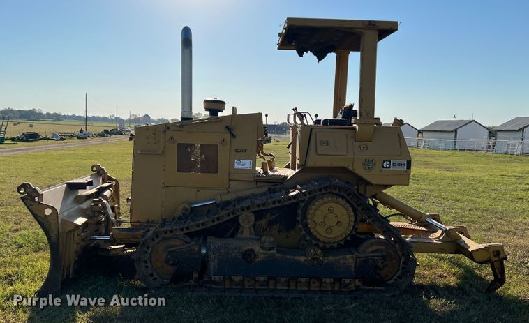 image for item DO8769 1989 Caterpillar D4H  dozer