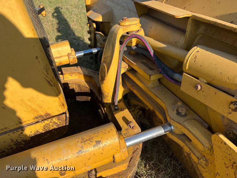 image for item DO8769 1989 Caterpillar D4H  dozer