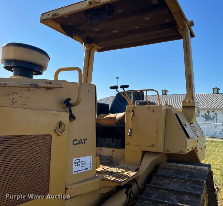image for item DO8769 1989 Caterpillar D4H  dozer