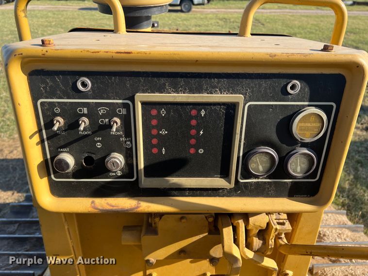 image for item DO8769 1989 Caterpillar D4H  dozer