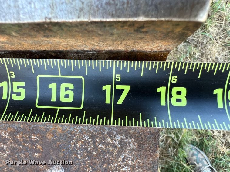 image for item DO8769 1989 Caterpillar D4H  dozer