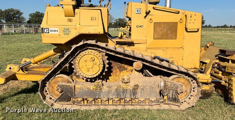 image for item DO8769 1989 Caterpillar D4H  dozer