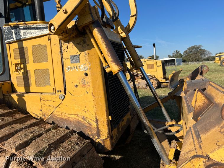 image for item DO8770 2004 Caterpillar D6R XL Series II  dozer