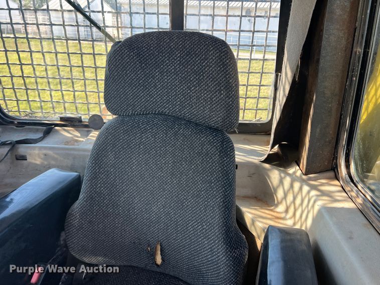 image for item DO8770 2004 Caterpillar D6R XL Series II  dozer