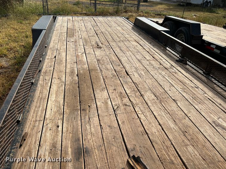 image for item DO8775 2011 Texas Bragg  equipment trailer