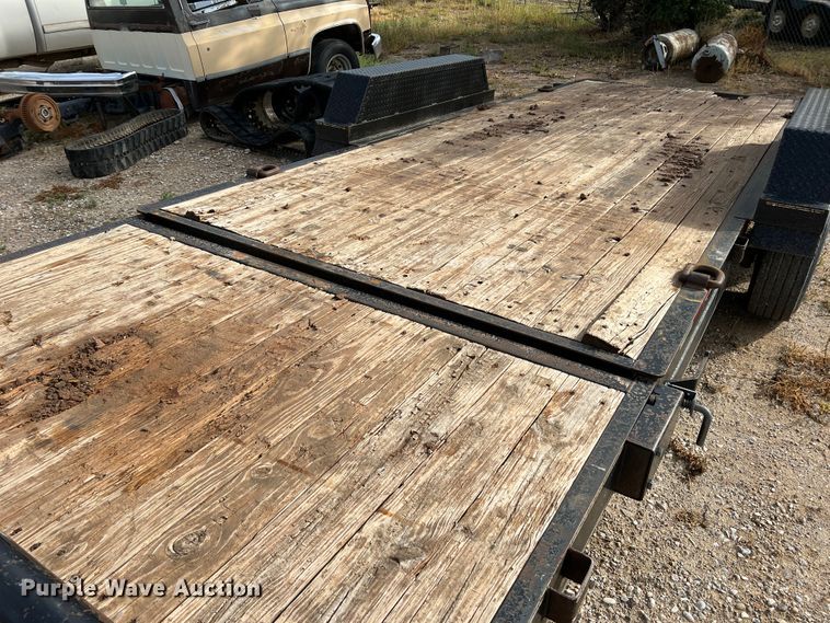 image for item DO8776 2013 Texas Bragg  tilt deck equipment trailer