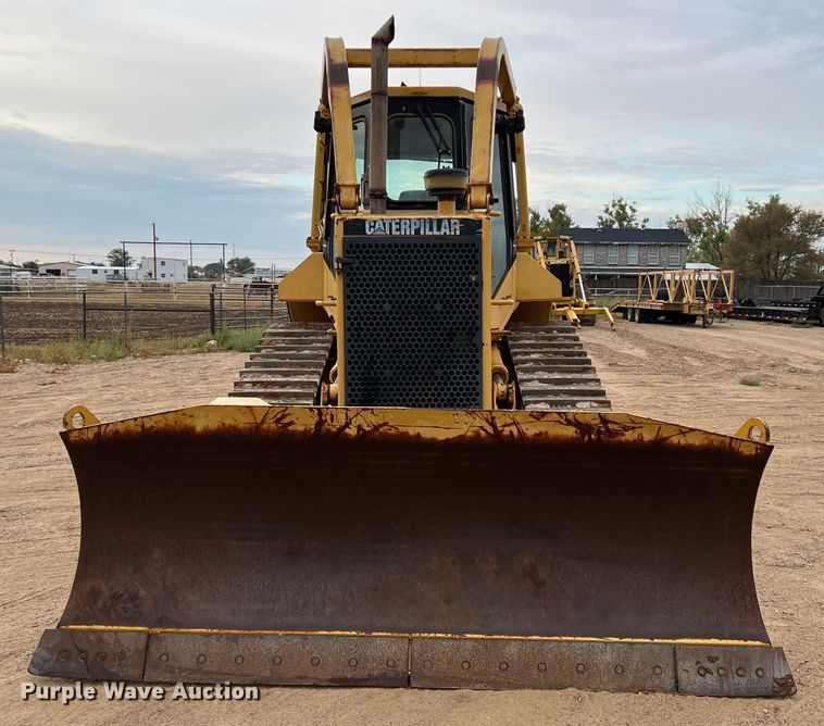 image for item DO8777 1997 Caterpillar D5M XL  dozer