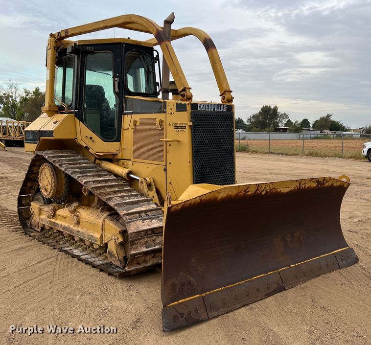 image for item DO8777 1997 Caterpillar D5M XL  dozer