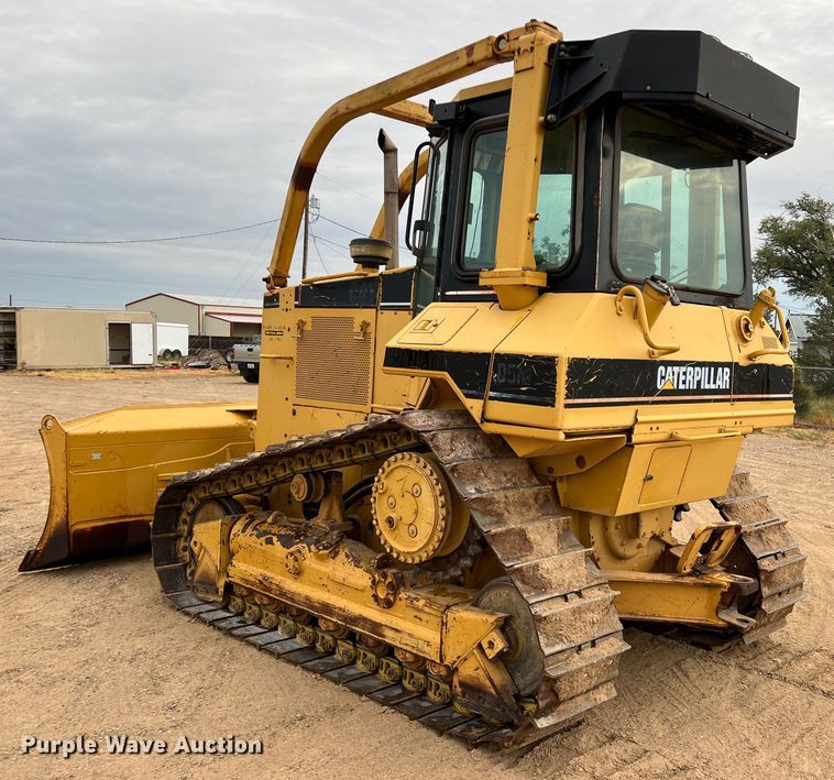image for item DO8777 1997 Caterpillar D5M XL  dozer