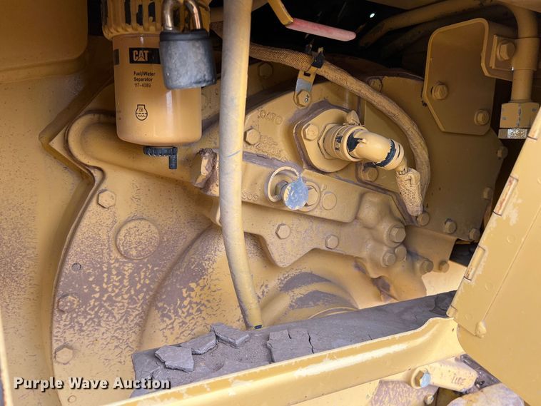 image for item DO8777 1997 Caterpillar D5M XL  dozer