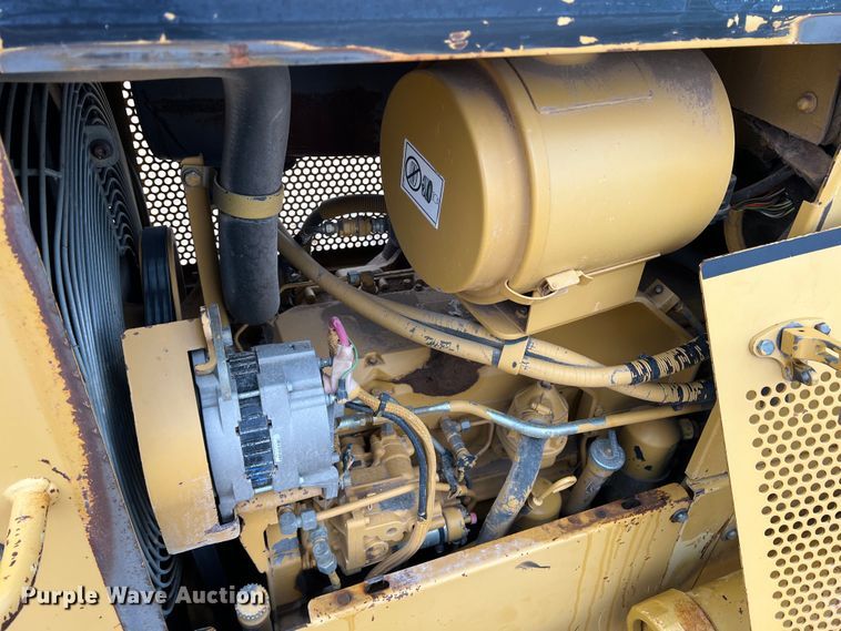 image for item DO8777 1997 Caterpillar D5M XL  dozer