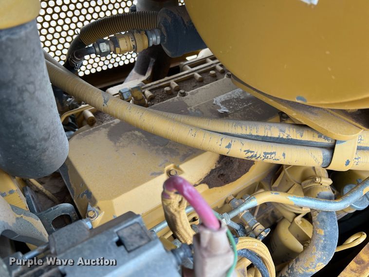 image for item DO8777 1997 Caterpillar D5M XL  dozer