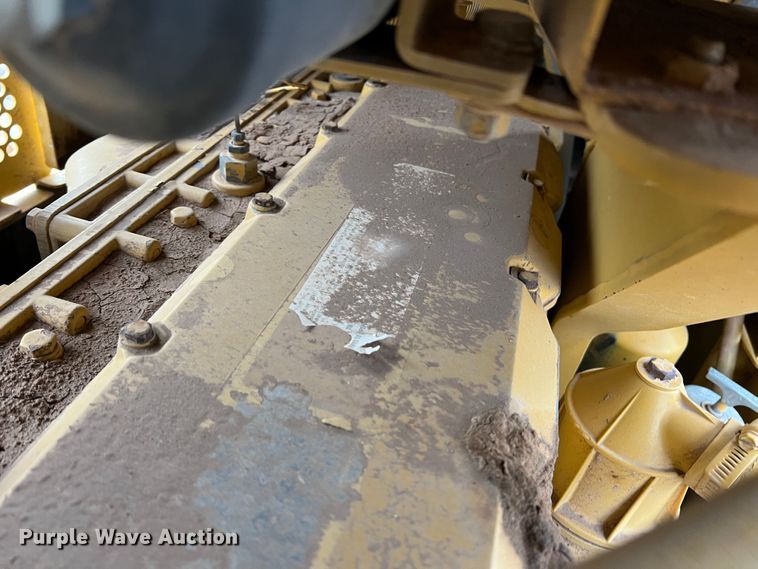 image for item DO8777 1997 Caterpillar D5M XL  dozer