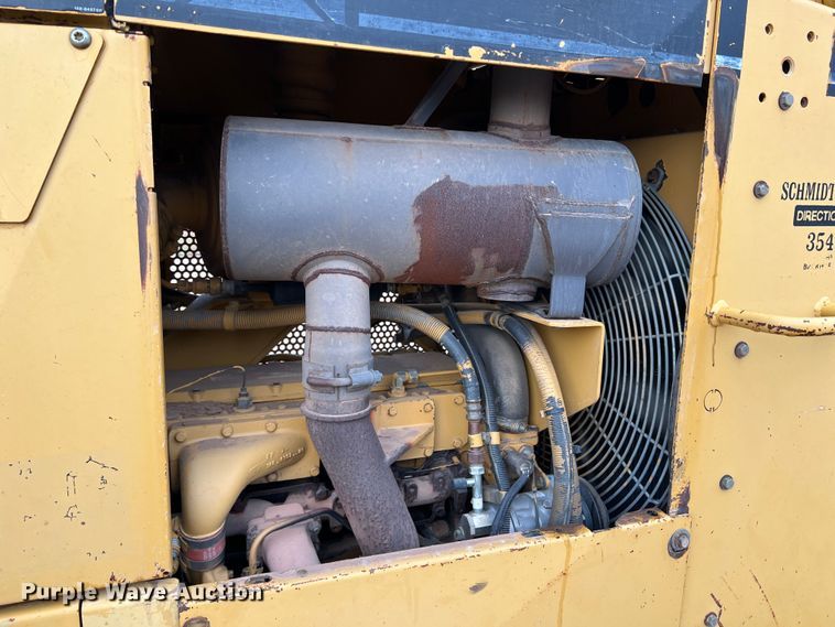 image for item DO8777 1997 Caterpillar D5M XL  dozer