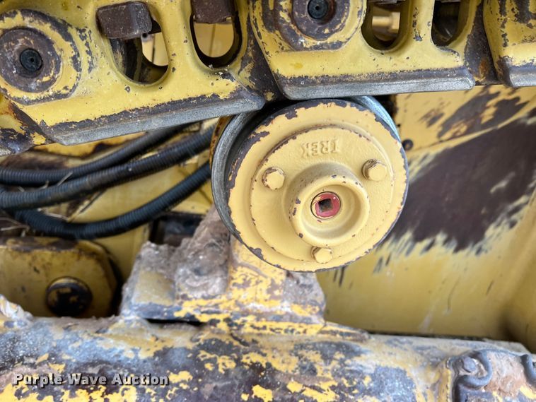 image for item DO8777 1997 Caterpillar D5M XL  dozer