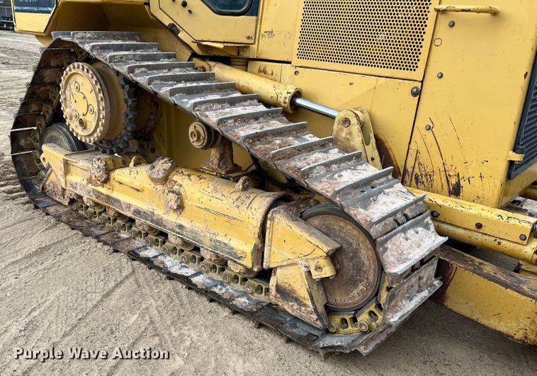 image for item DO8777 1997 Caterpillar D5M XL  dozer