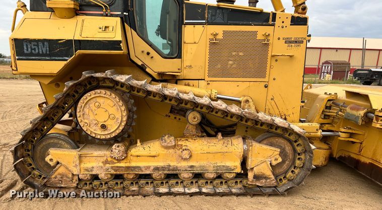 image for item DO8777 1997 Caterpillar D5M XL  dozer