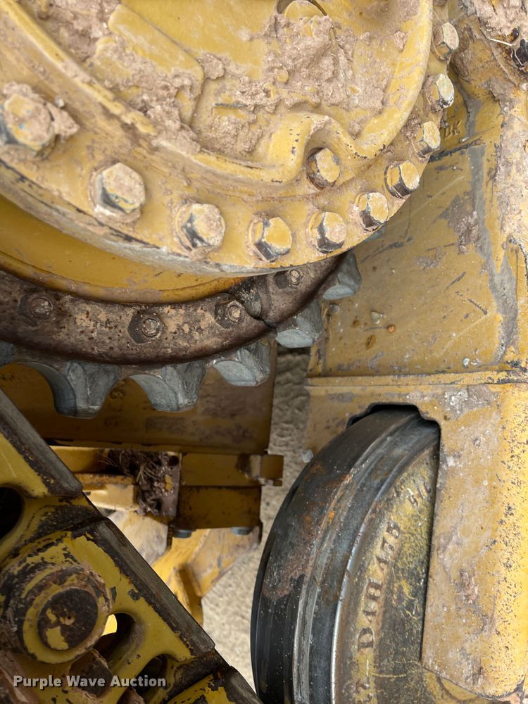 image for item DO8777 1997 Caterpillar D5M XL  dozer