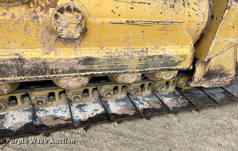 image for item DO8777 1997 Caterpillar D5M XL  dozer