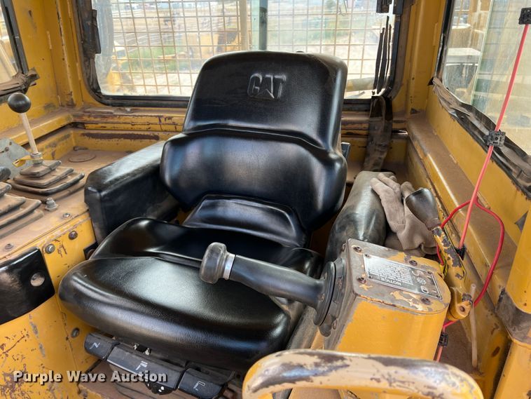 image for item DO8779 1994 Caterpillar D8N  crawler tractor