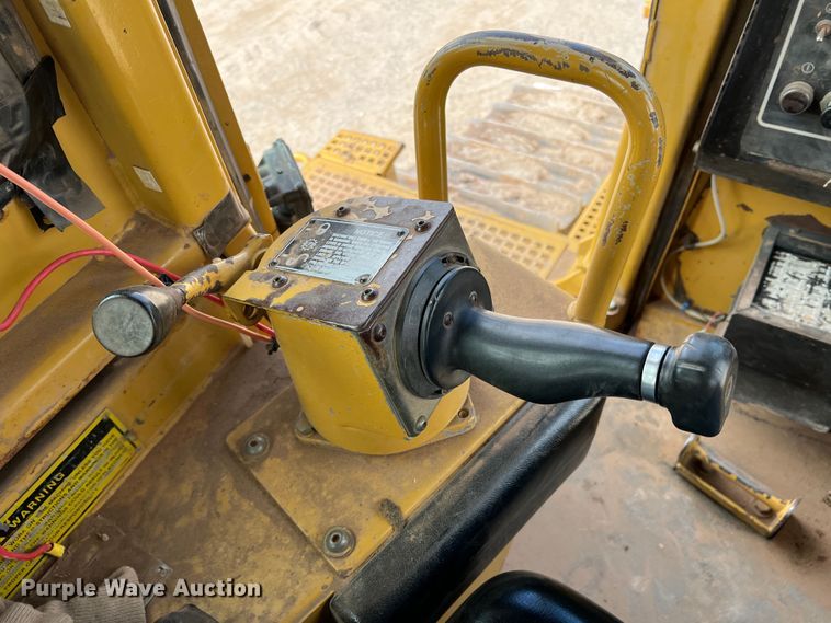 image for item DO8779 1994 Caterpillar D8N  crawler tractor