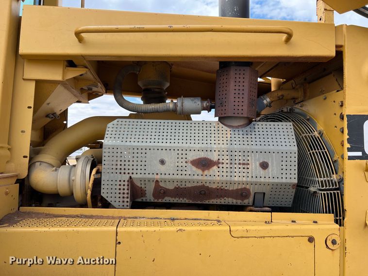 image for item DO8779 1994 Caterpillar D8N  crawler tractor